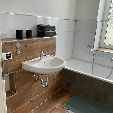 Exklusives Work And Naehe Olpe, Attendorn Und 3 Schlafzimmer 6 Betten , Kueche, Bad Finnentrop