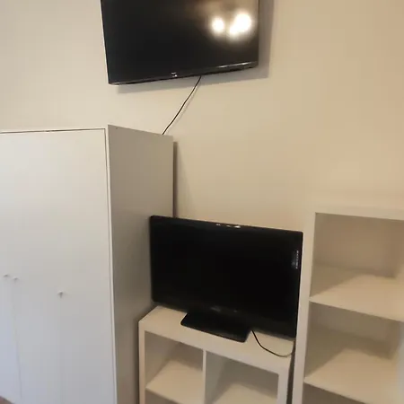 Exklusives Work And Naehe Olpe, Attendorn Und 3 Schlafzimmer 6 Betten , Kueche, Bad *