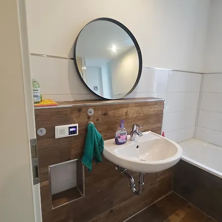 Exklusives Work And Naehe Olpe, Attendorn Und 3 Schlafzimmer 6 Betten , Kueche, Bad *