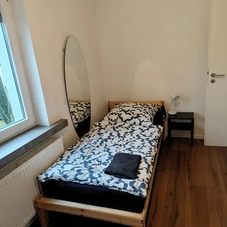 Exklusives Work And Naehe Olpe, Attendorn Und 3 Schlafzimmer 6 Betten , Kueche, Bad