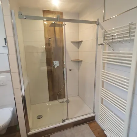 Exklusives Work And Naehe Olpe, Attendorn Und 3 Schlafzimmer 6 Betten , Kueche, Bad