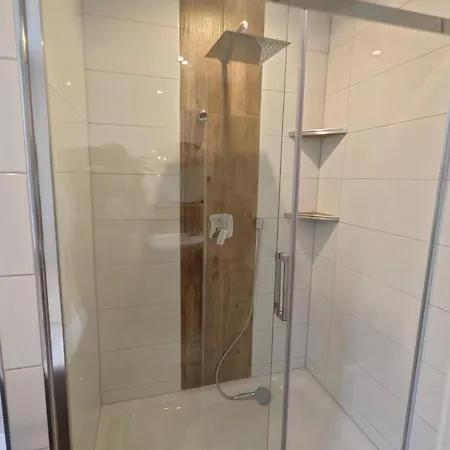 Exklusives Work And Naehe Olpe, Attendorn Und 3 Schlafzimmer 6 Betten , Kueche, Bad Finnentrop