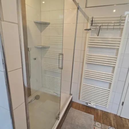 Exklusives Work And Naehe Olpe, Attendorn Und 3 Schlafzimmer 6 Betten , Kueche, Bad