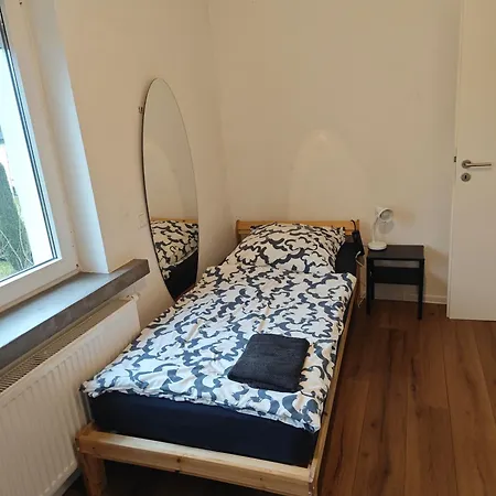 Exklusives Work And Naehe Olpe, Attendorn Und 3 Schlafzimmer 6 Betten , Kueche, Bad *