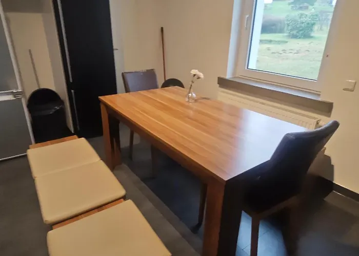 Exklusives Work And Naehe Olpe, Attendorn Und 3 Schlafzimmer 6 Betten , Kueche, Bad Finnentrop