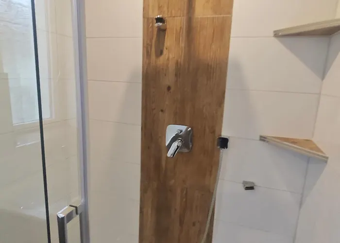 Exklusives Work And Naehe Olpe, Attendorn Und 3 Schlafzimmer 6 Betten , Kueche, Bad