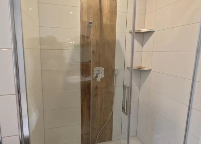 Exklusives Work And Naehe Olpe, Attendorn Und 3 Schlafzimmer 6 Betten , Kueche, Bad Finnentrop