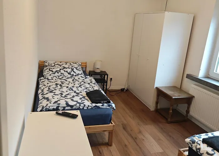 Exklusives Work And Naehe Olpe, Attendorn Und 3 Schlafzimmer 6 Betten , Kueche, Bad